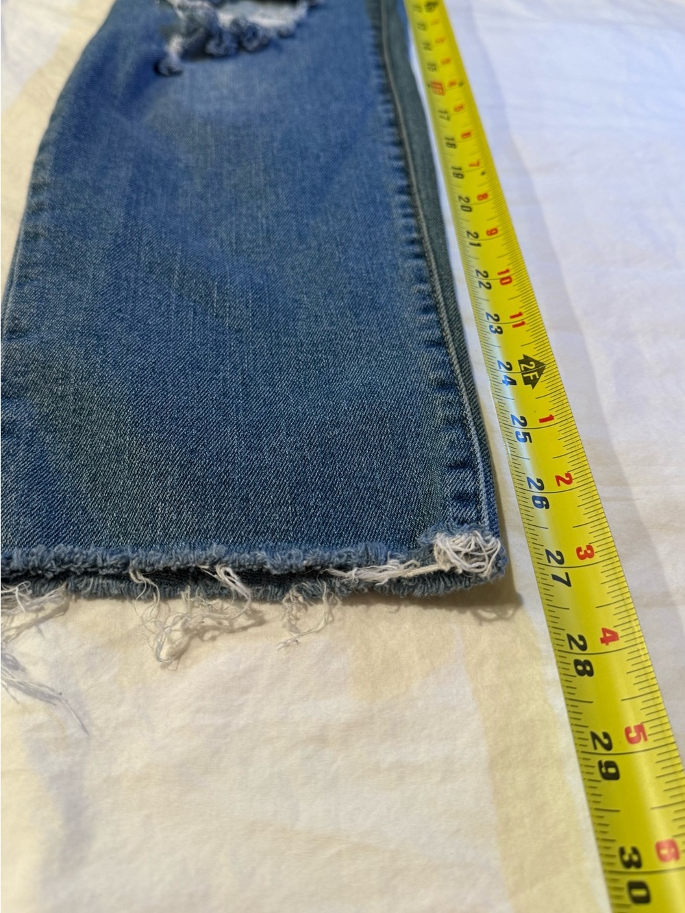 Carly Jean Los Angeles Chrissy High-Waisted Straight Leg Jeans Women's 3 - Picture 9 of 10